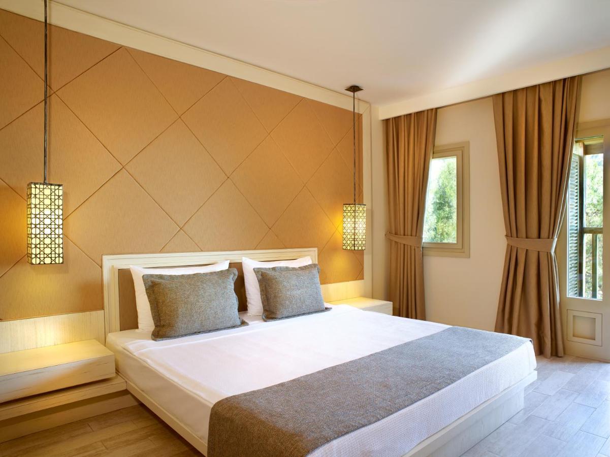 Standard Room with Sea View