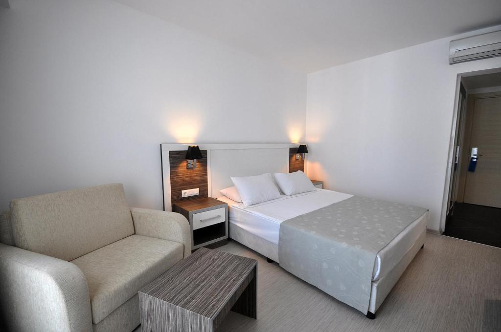 Economy Double or Twin Room,664920999:JPEG