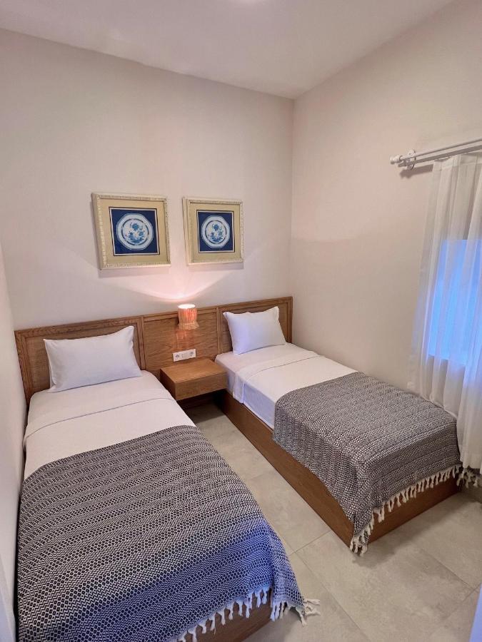 Family Room with Sea View,1237558702:JPEG