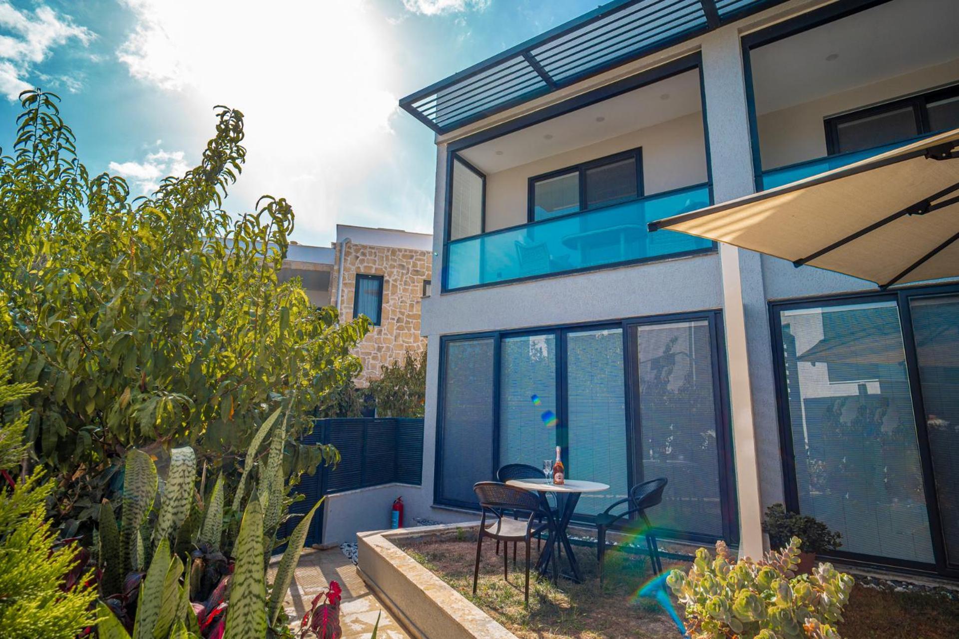 Villa mit Gartenblick