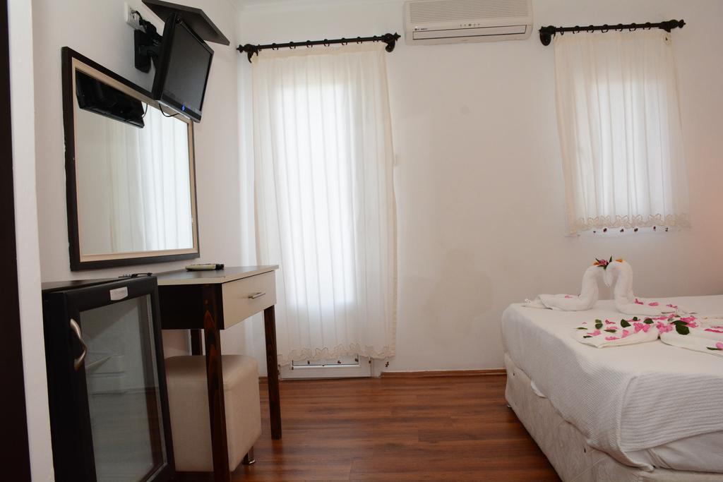 Standard Double or Twin Room with Sea View