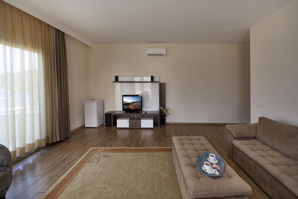 Suite with Sea View