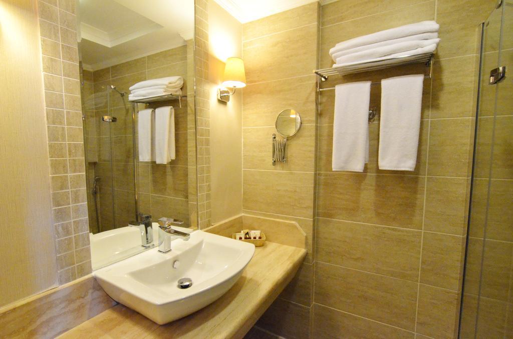 Standard Double or Twin Room with Sea View