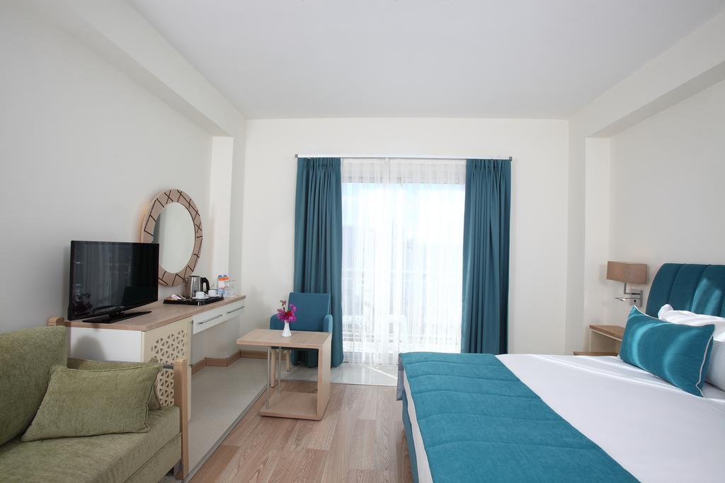 Standard Triple Room,942308134:JPEG