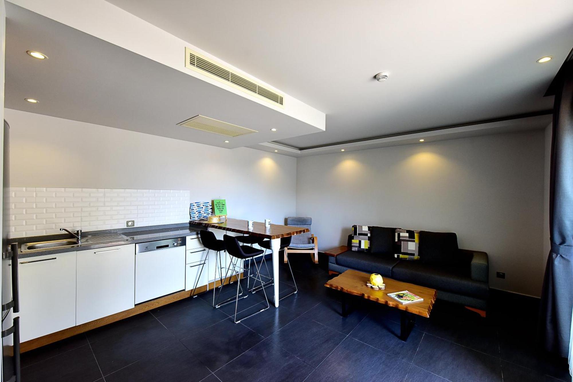 Comfort Apartment,1216545289:JPEG