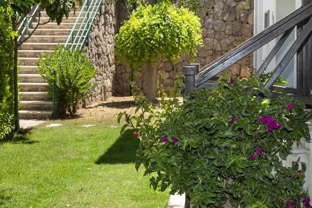 Charming House With Sea View & Shared Pool In Bodrum-1