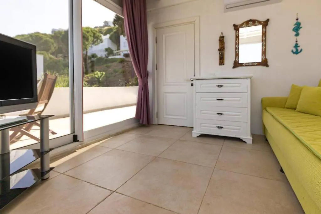 Charming Duplex Villa With Pool And Stunning Mediterranean View In Bodrum-1