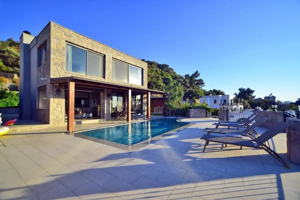 Luxury 3 Bedroom Villa With A Private Pool In Yalikavak-1