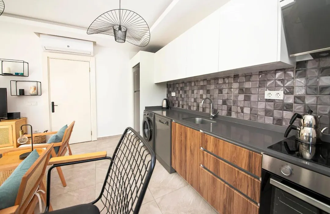 Amazing House With Balcony 1 Min Walking Distance To The Beach In Bodrum-1
