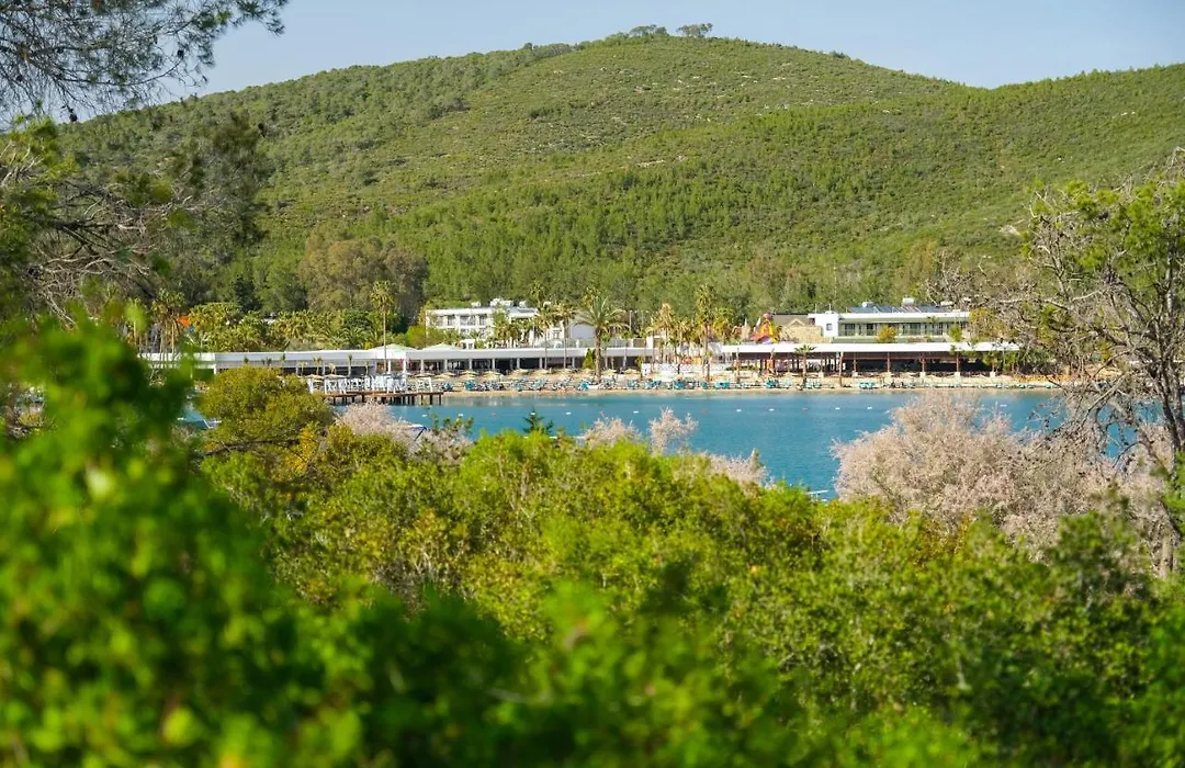 Green Bay Resort & Spa-1
