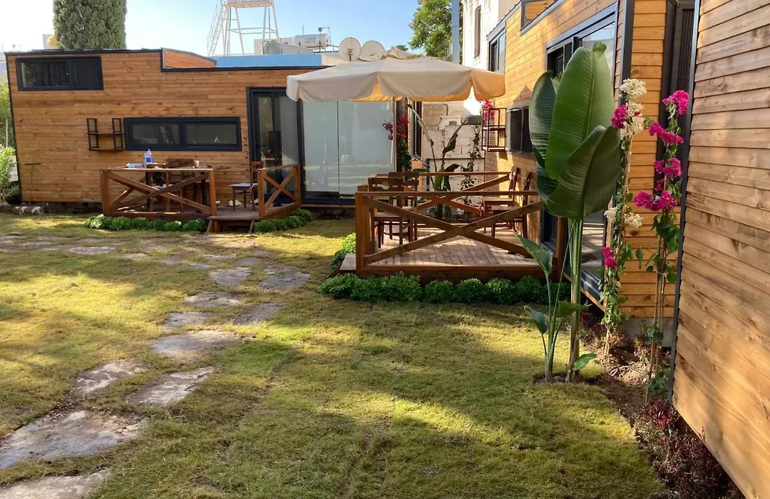 Robinson Tiny House Park-1