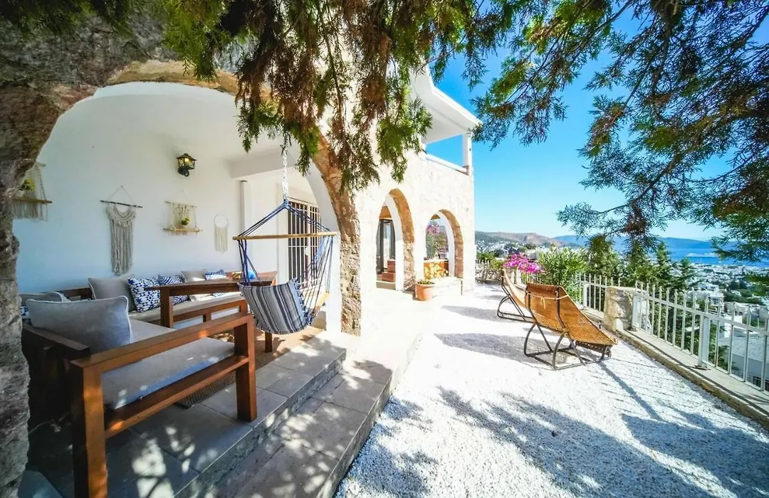 Stunning Villa In Bodrum With Jacuzzi Bodrum-1