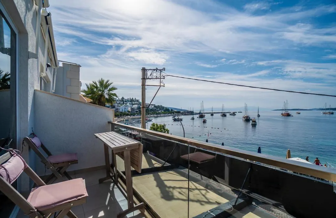 Seafront Flat With Fascinating Sea View In Bodrum-1