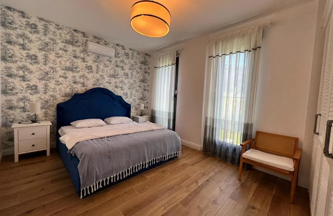 4 Bedroom Villa With Private Pool And Separate Staff Room In Yalikavak-1