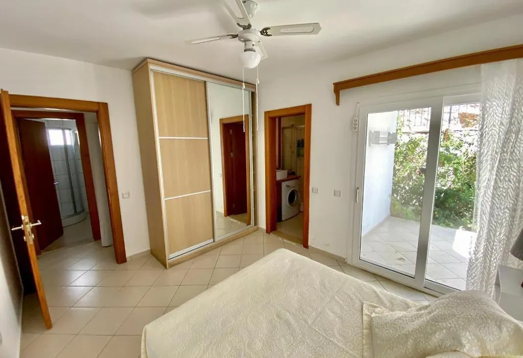 Sunny House Guemuesluek Evleri-1