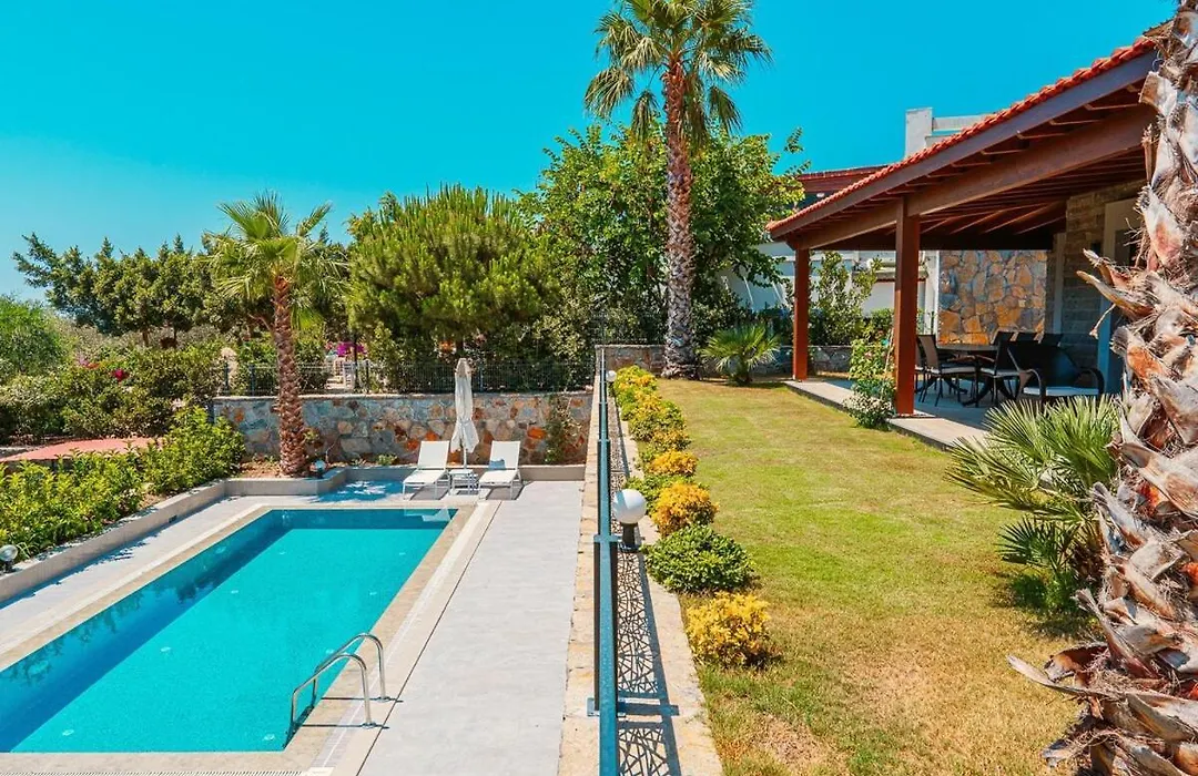 Excellent 3Br Villa With Private Pool GüMüŞLüK-1