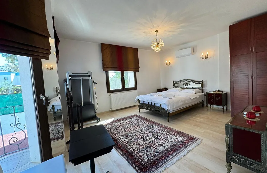 Bodrum Merkezde Muestakil Havuzlu Villa-1