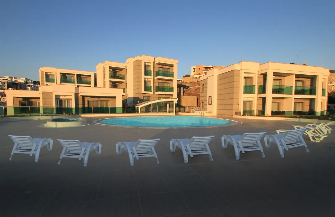 Royal Palm Residence-1
