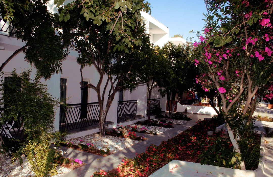 Meggs Bodrum Beach Restaurant & Hotel-1