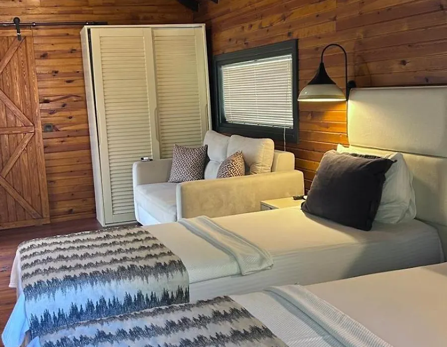 Dolce Vita Luxury Bungalows-1