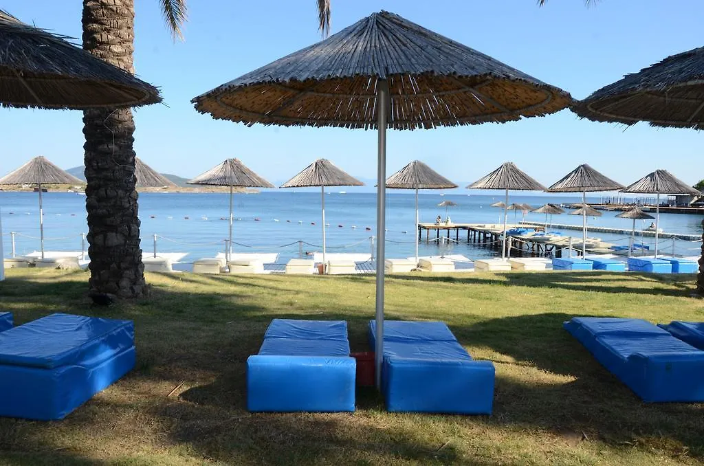Rexene Resort-1