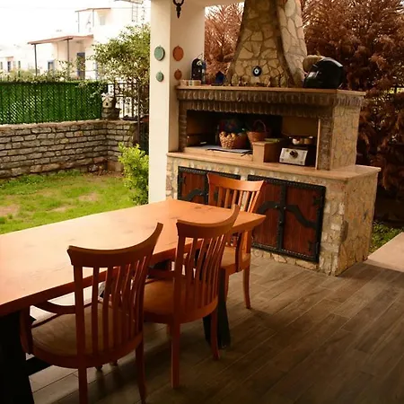 Bodrum-Bitez Arasinda, Huzurlu Bir Aile Evi-2