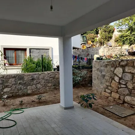Villa VI-3