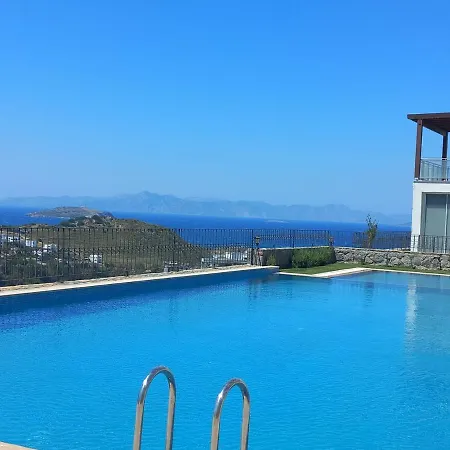 Ibak Lucia Apartments-3