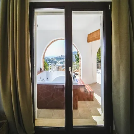 Honeymoon Loft With Jacuzzi Perfect For Couples-3