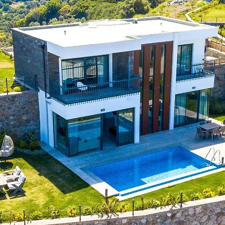 3 Bedroom Villa With Great View Close To Yalikavak Marina-3
