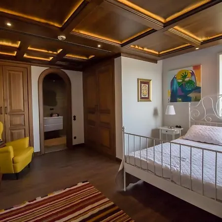 Glamorous Villa With A Pool And Panoramic Sea View-2