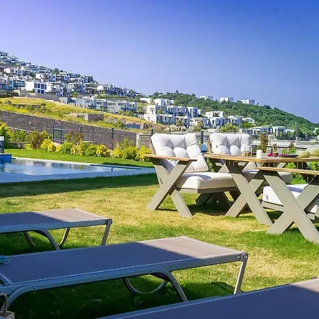 3 Bedroom Villa With Great View Close To Yalikavak Marina 3-3