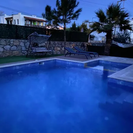 Two-Bedroom Flat At Central Bodrum-2