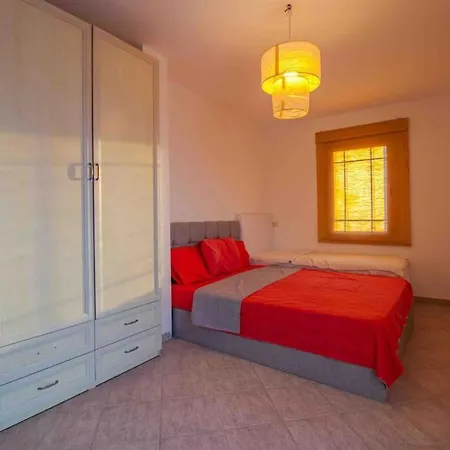 Villa Seba; Yalikavakta Oezel Havuzlu 4+1 Villa-3
