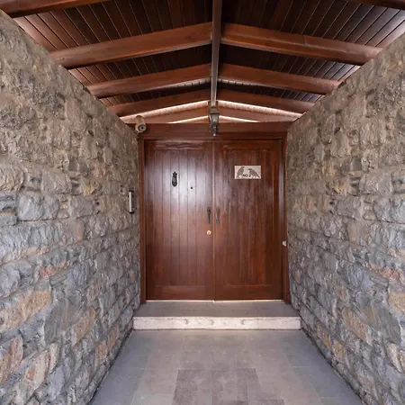 Private Pool - Very Close To The Seaside - 5+1 Villa In The Bodrum Center-2