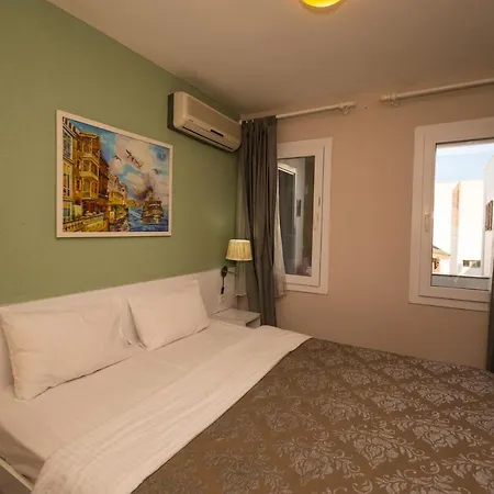 Seven Art Feslegen Apart Otel-2