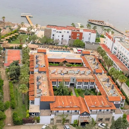Tiana Beach Resort-2