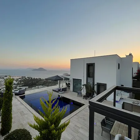 Villa Aylinda With Private Heated Pool-3