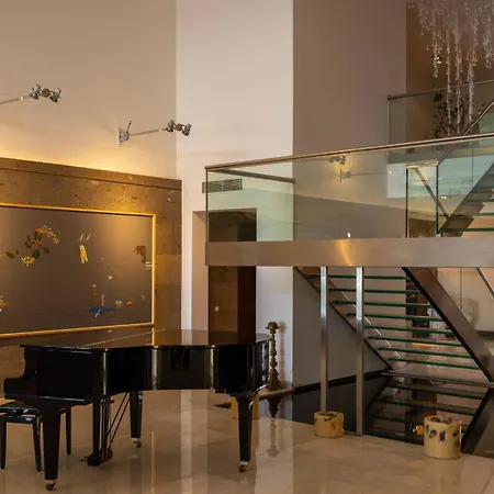 Casa Dell'Arte Hotel Of Arts & Leisure-2