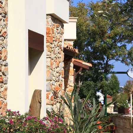 Sandima 37 Suites-3