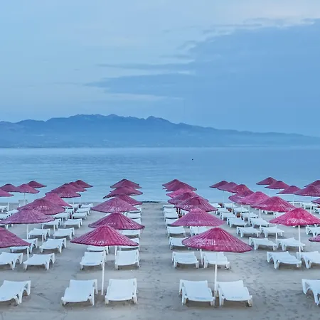 Bendis Beach Hotel-3