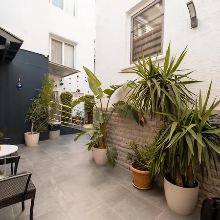 Loca Centre Suites-3