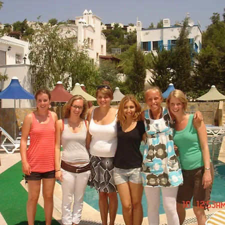Lemon Tree Apart Hotel-3