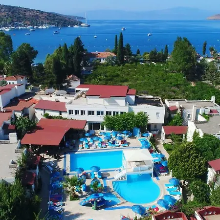 Summer Garden Suites Beach Hotel-2