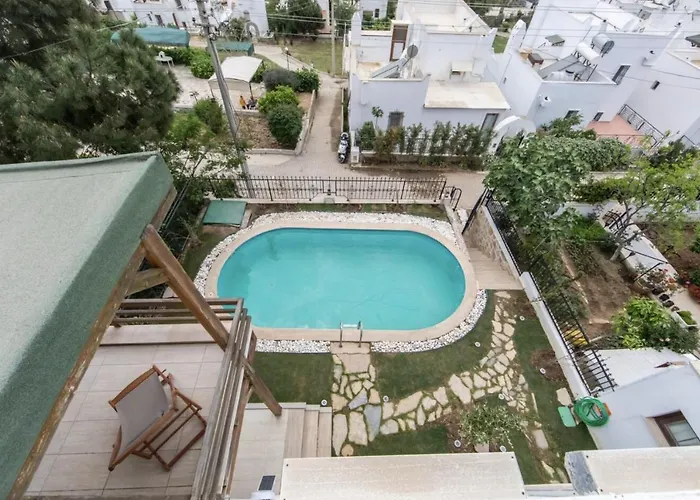 Summer Private Villa With Garden And Private Pool, Within Walking Distance To The Sea In Bodrum Gumusluk