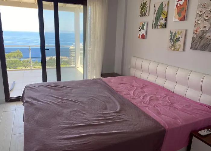 Bodrum Magnificent Sea View Triplex Villa acceptant les animaux
