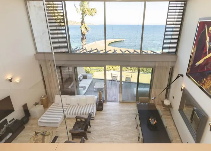 Marvelous Villa With A Private Beach In Bodrum Golturkbuku
