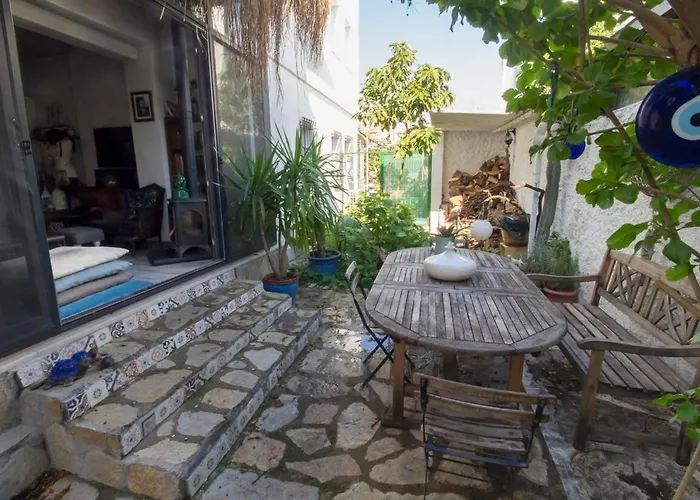 One Br Vacation Home Wgarden In Bodrum