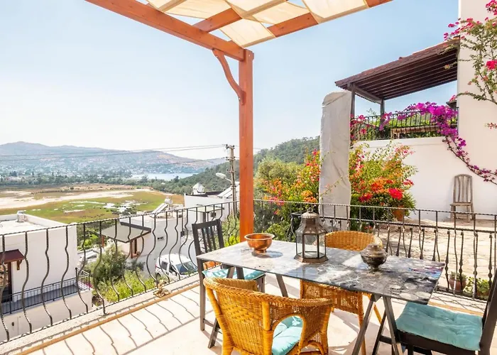 Pet friendly Impressive House Near Paradise Bay In Bodrum Apartment Golturkbuku