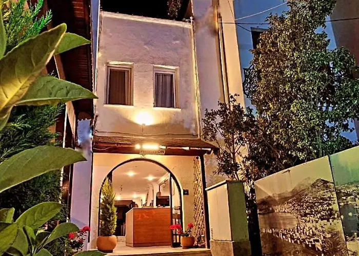 Merkez Kumsal Pansiyon Bodrum